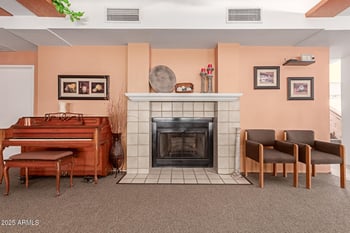 5518 Liindstrom Ln #1044, Mesa, AZ 85215