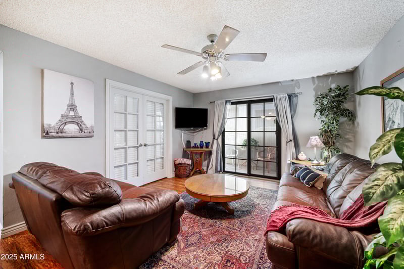 5518 Lindstrom Ln #1011, Mesa, AZ 85215
