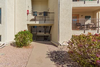 5518 Lindstrom Ln #2011, Mesa, AZ 85215