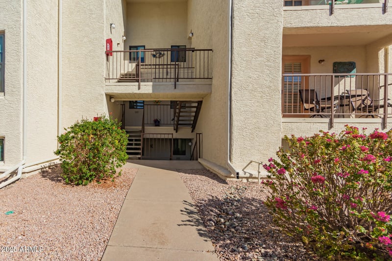 5518 Lindstrom Ln #2011, Mesa, AZ 85215