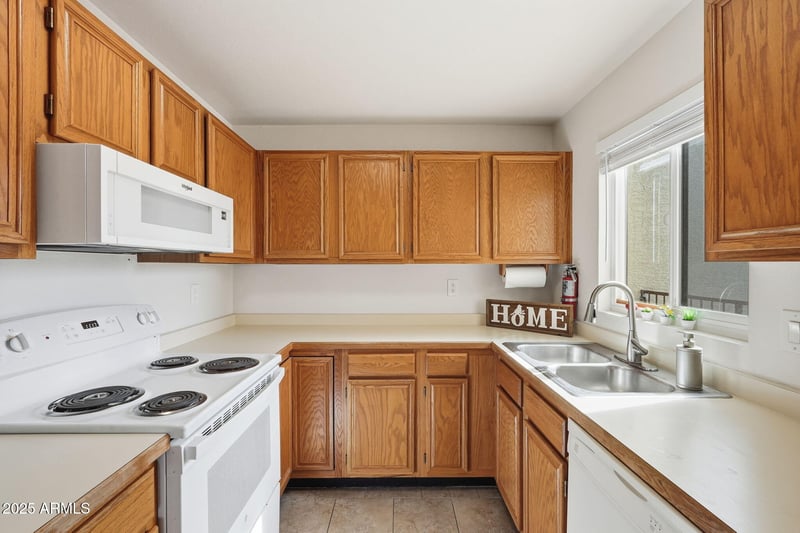 5518 Lindstrom Ln #3012, Mesa, AZ 85215