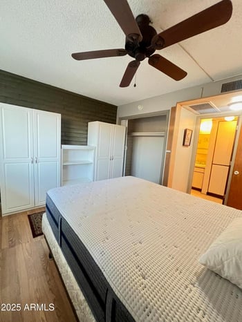 5518 Lindstrom Ln #B6, Mesa, AZ 85215