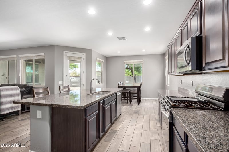 5519 187th Ln, Litchfield Park, AZ 85340