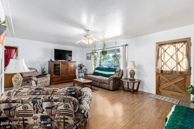 5519 Casper Rd, Mesa, AZ 85205