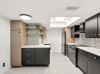 552 Allred Dr, Tempe, AZ 85288