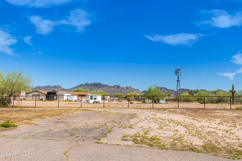 552 W Tepee St, Apache Junction, AZ 85120