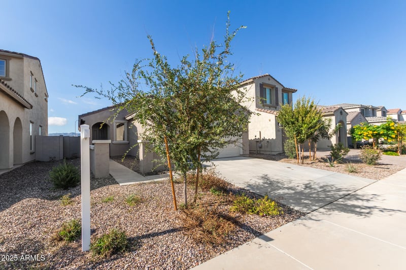 5520 176th Ln, Litchfield Park, AZ 85340