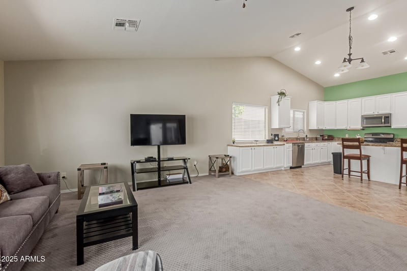 5520 Holmes Ave, Mesa, AZ 85206