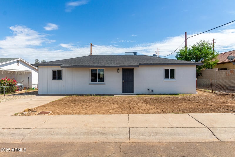 5521 14th Way, Phoenix, AZ 85040
