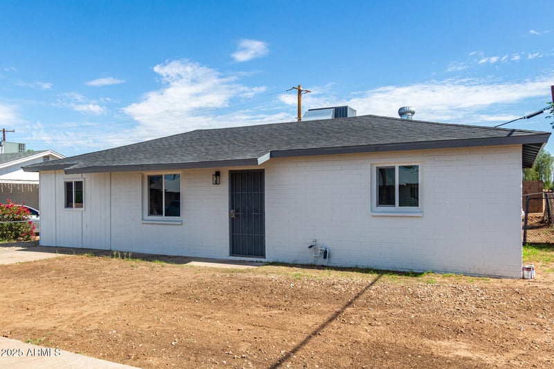 5521 14th Way, Phoenix, AZ 85040