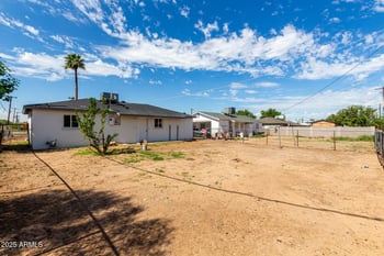 5521 14th Way, Phoenix, AZ 85040