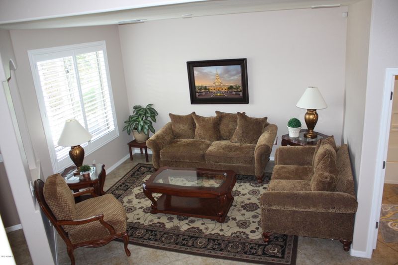 5521 W Rowel Rd, Phoenix, AZ 85083