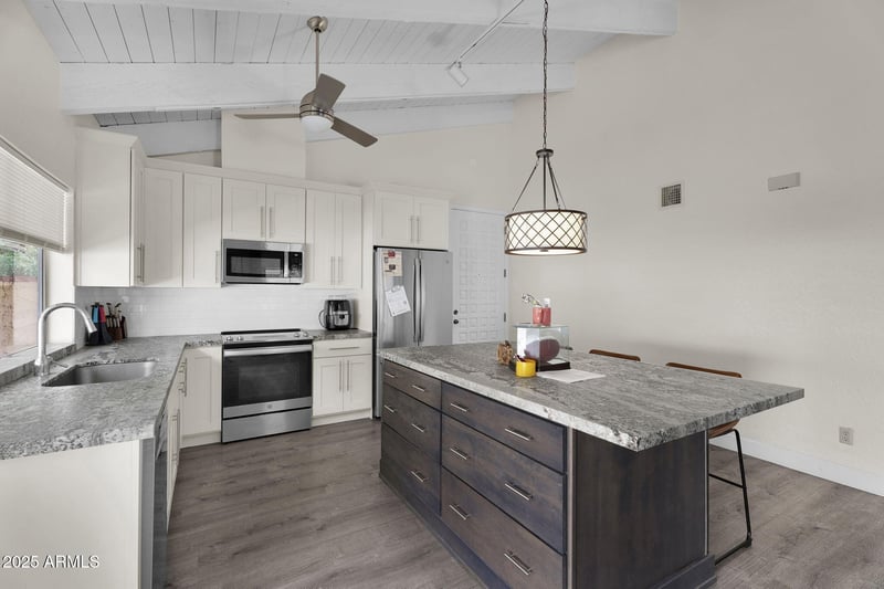 5522 71st St, Paradise Valley, AZ 85253
