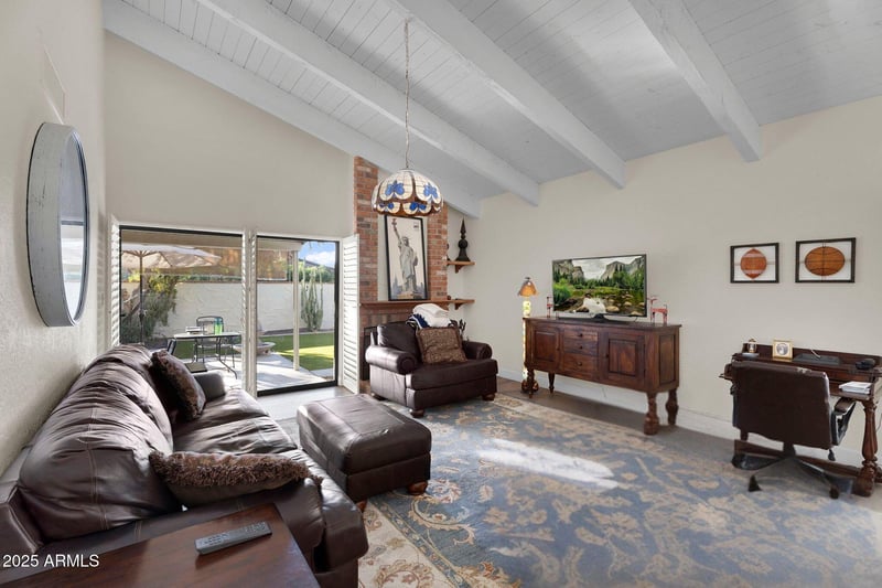 5522 71st St, Paradise Valley, AZ 85253