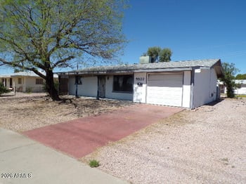 5522 University Dr, Mesa, AZ 85205