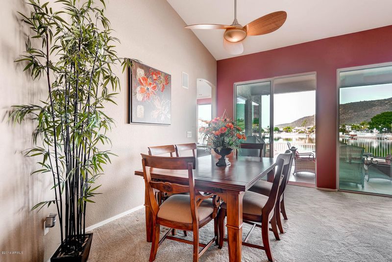 5522 W Lone Cactus Dr, Glendale, AZ 85308