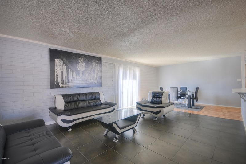 5522 W Meadowbrook Ave, Phoenix, AZ 85031