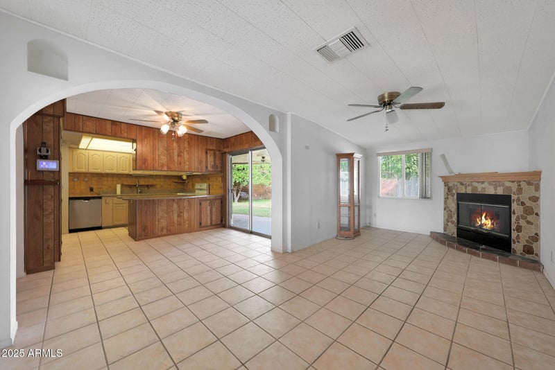 5523 61st Ln, Glendale, AZ 85301