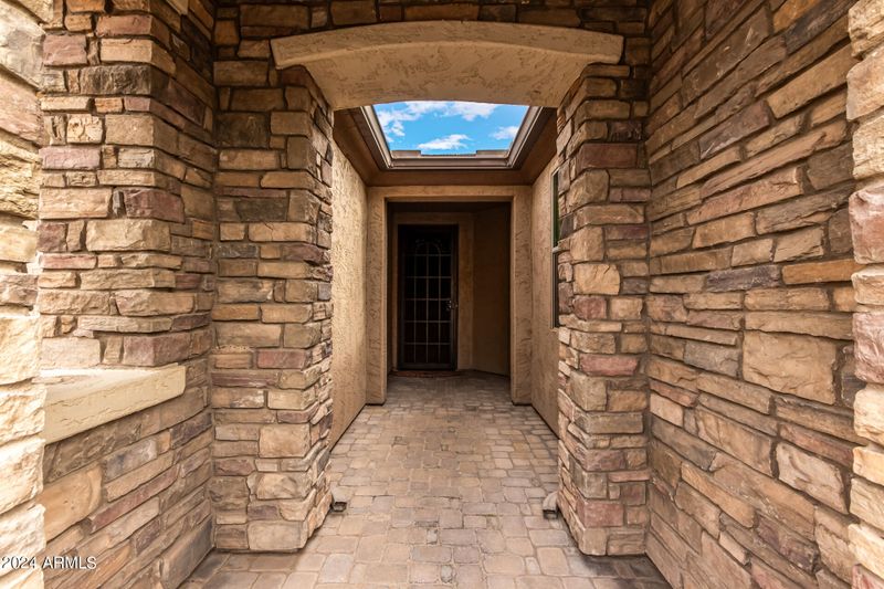 5523 S Hawthorn St, Gilbert, AZ 85298