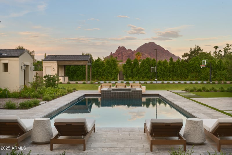 5524 Homestead Ln, Paradise Valley, AZ 85253