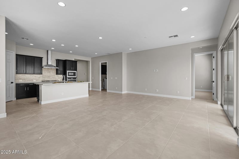 5525 193rd Dr, Litchfield Park, AZ 85340