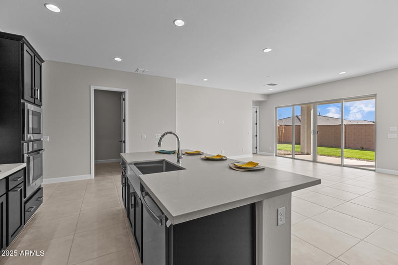 5525 193rd Dr, Litchfield Park, AZ 85340