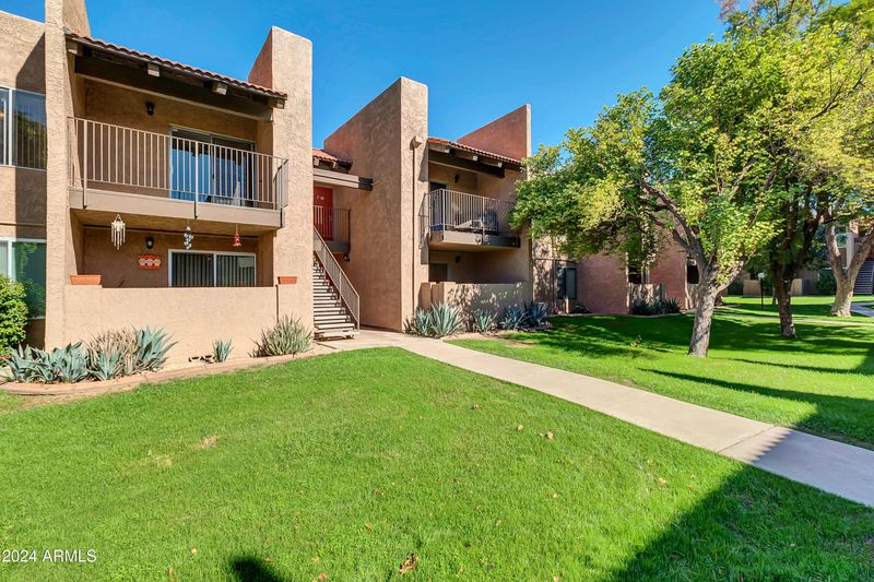 5525 E Thomas Rd #F9, Phoenix, AZ 85018