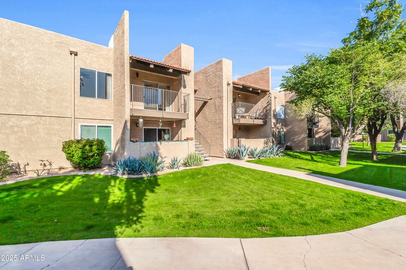 5525 E Thomas Rd #F9, Phoenix, AZ 85018