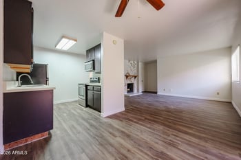 5525 Thomas Rd #I3, Phoenix, AZ 85018