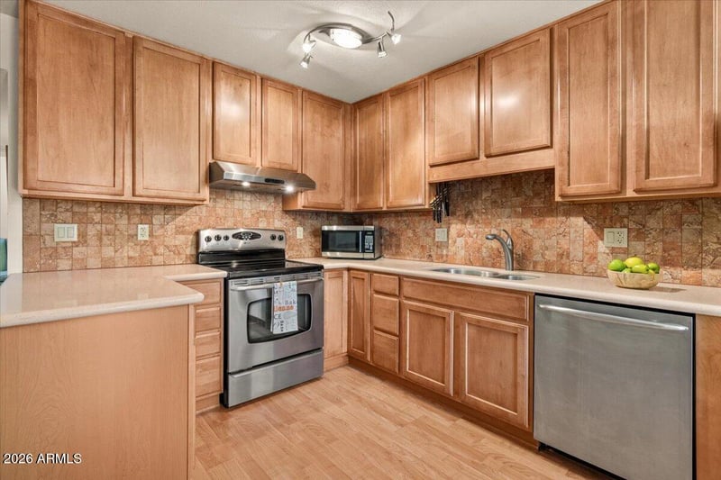 5525 E Thomas Rd #O12, Phoenix, AZ 85018