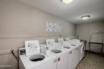 5525 E Thomas Rd #R13, Phoenix, AZ 85018
