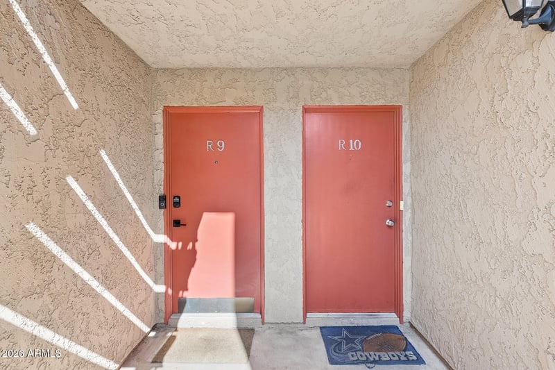 5525 E Thomas Rd #R9, Phoenix, AZ 85018