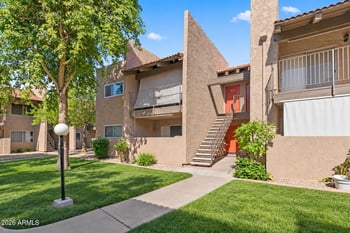 5525 E Thomas Rd #R9, Phoenix, AZ 85018