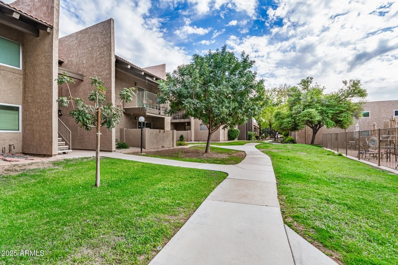 5525 Thomas Rd #C4, Phoenix, AZ 85018