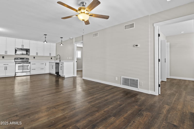 5525 Thomas Rd #K16, Phoenix, AZ 85018