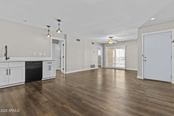 5525 Thomas Rd #K16, Phoenix, AZ 85018