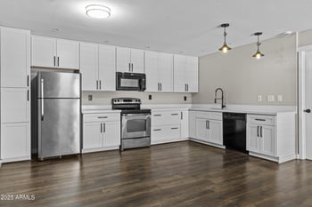 5525 Thomas Rd #K16, Phoenix, AZ 85018