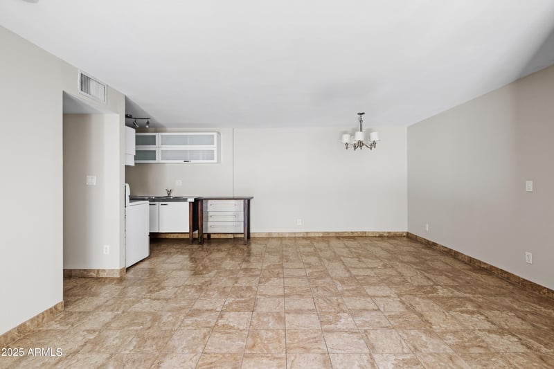 5525 Thomas Rd #R11, Phoenix, AZ 85018