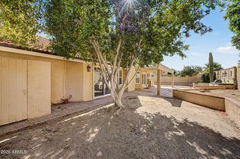 5526 Evergreen St, Mesa, AZ 85205