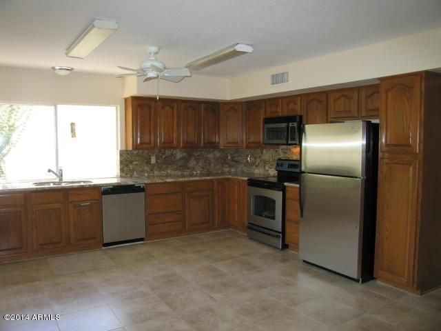 5526 S Crows Nest Rd, Tempe, AZ 85283