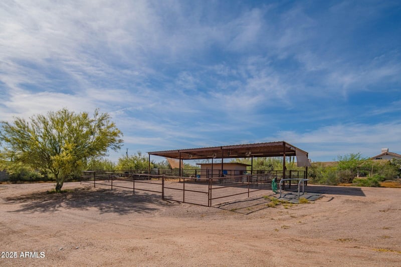 5526 Skinner Dr, Cave Creek, AZ 85331