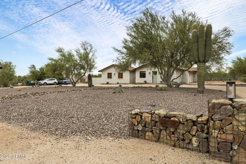 5526 Skinner Dr, Cave Creek, AZ 85331