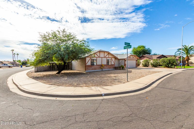 5527 E Carol Ave, Mesa, AZ 85206