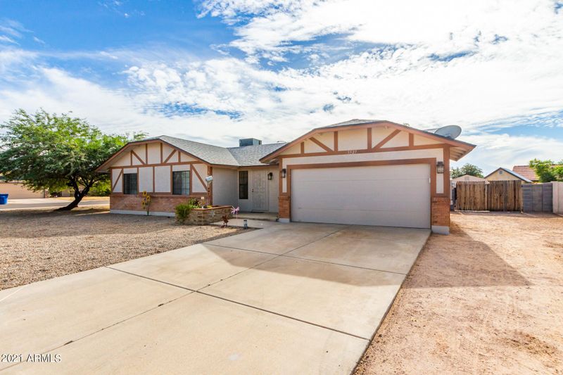 5527 E Carol Ave, Mesa, AZ 85206