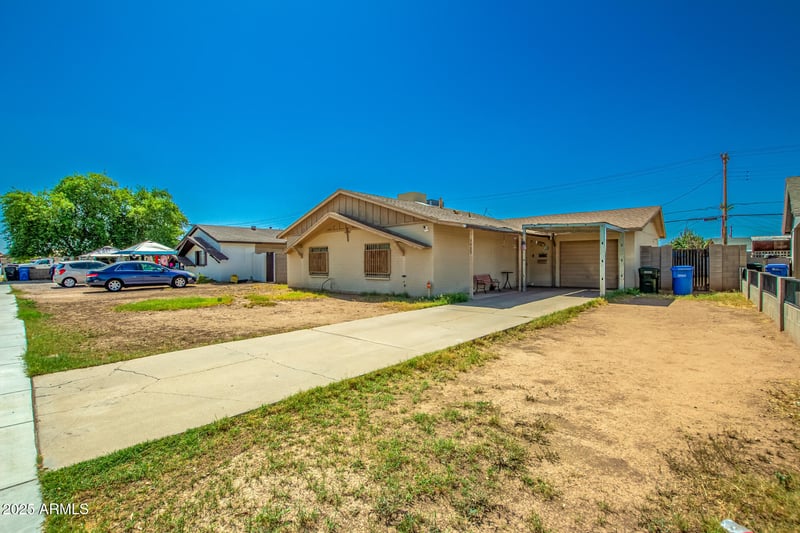 5527 Earll Dr, Phoenix, AZ 85031