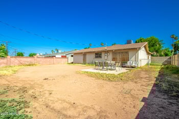5527 Earll Dr, Phoenix, AZ 85031