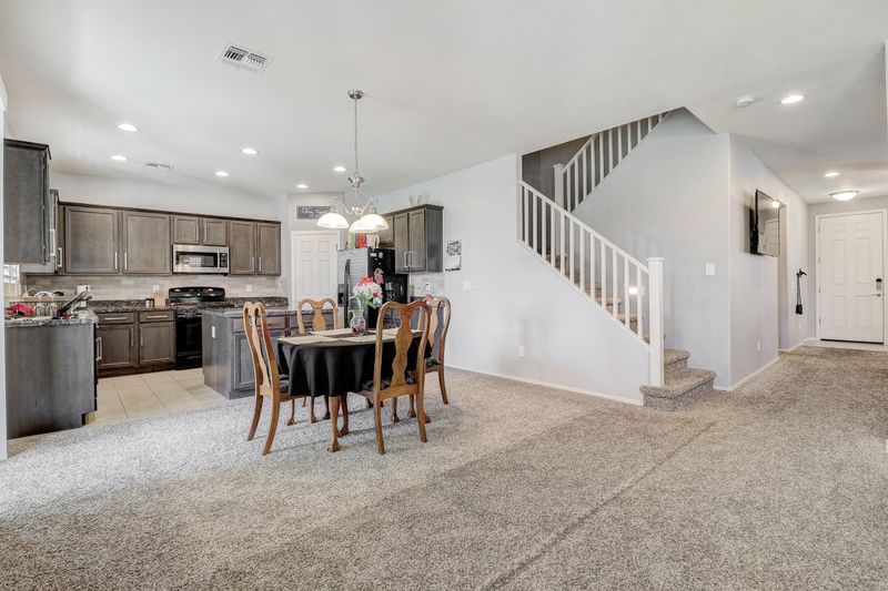 5527 W Hackamore Dr, Phoenix, AZ 85083