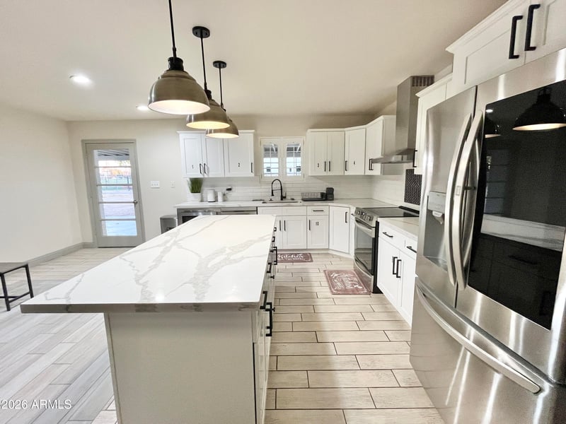5527 W Morten Ave, Glendale, AZ 85301