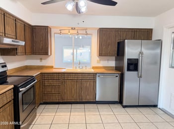 5528 Greenbriar Dr, Glendale, AZ 85308