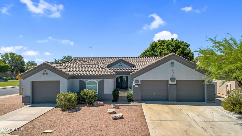5529 Holmes Ave, Mesa, AZ 85206